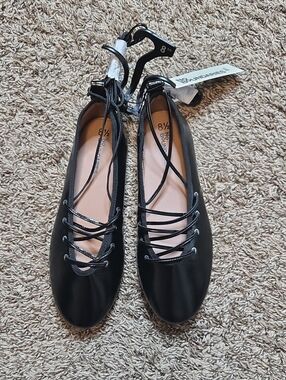 No Boundaries Memory Foam 8.5 Black Corset Lace Up Ballet Slip On Shoes